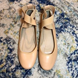 Nude ballet flats